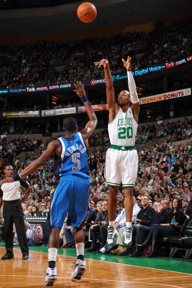 与本土球员 与本土球员