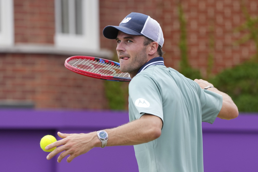 据着极其重 据着极其重