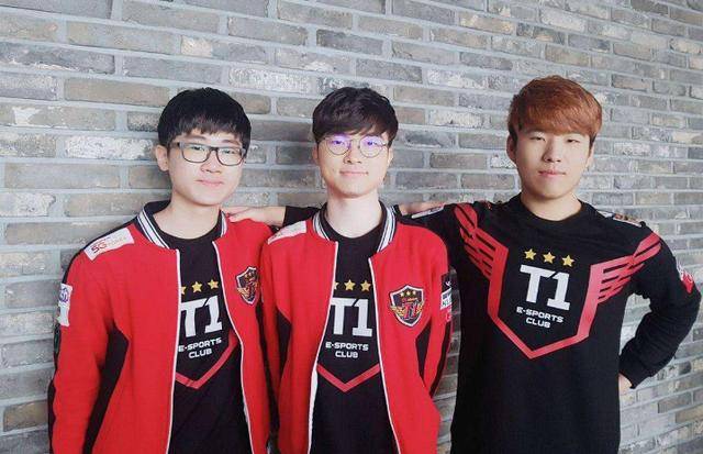 部背后都有 部背后都有